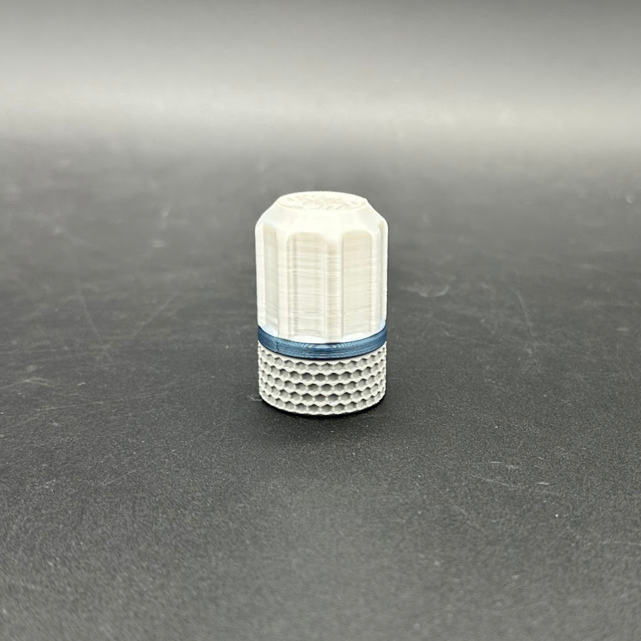 Ultra-Portable Peptide Organizer Case – Screw Top Single Vial Holder 3mL to 30mL, 2 Pack