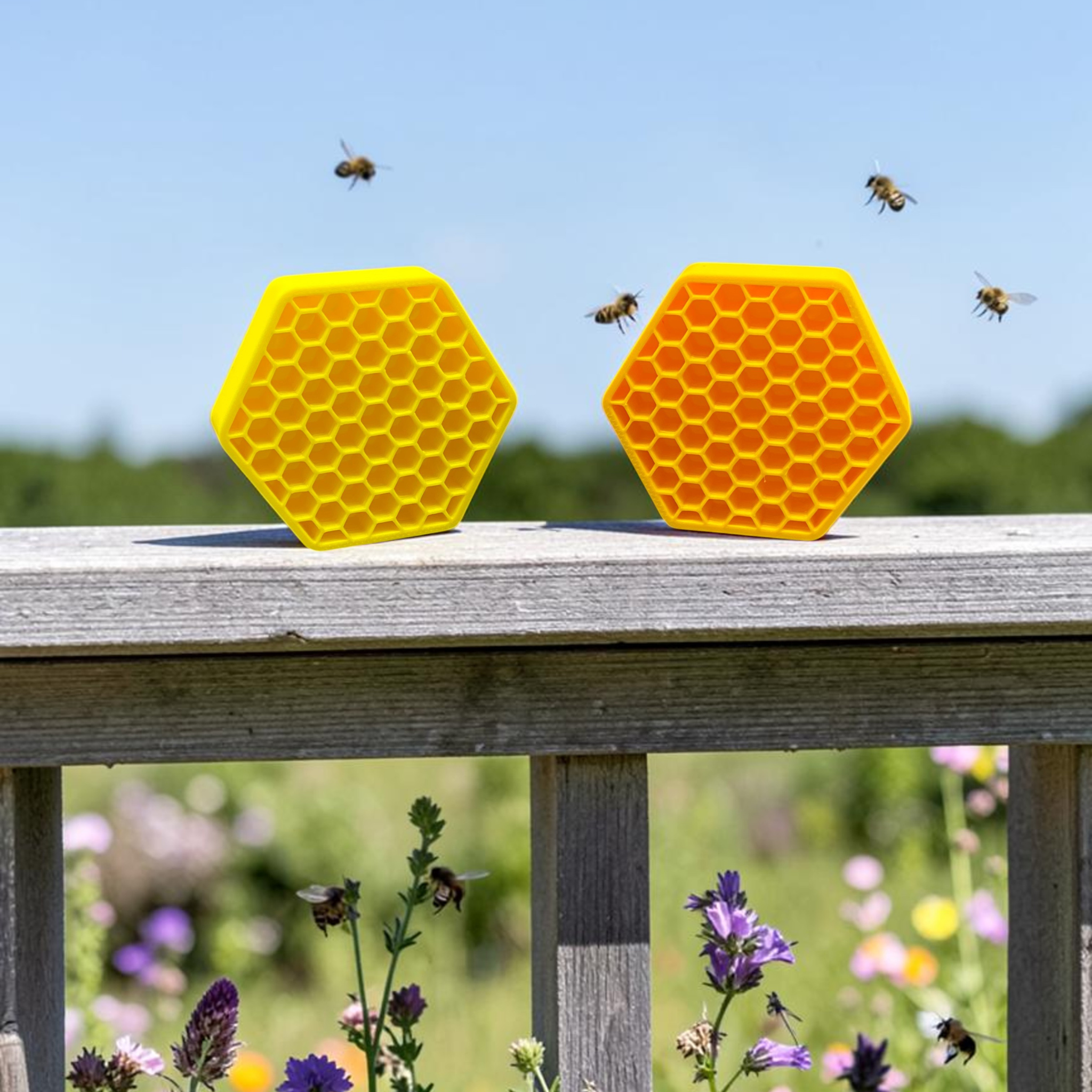 Mini Bee Puck (2-Pack, Same Color) - Pollinator Hydration Station