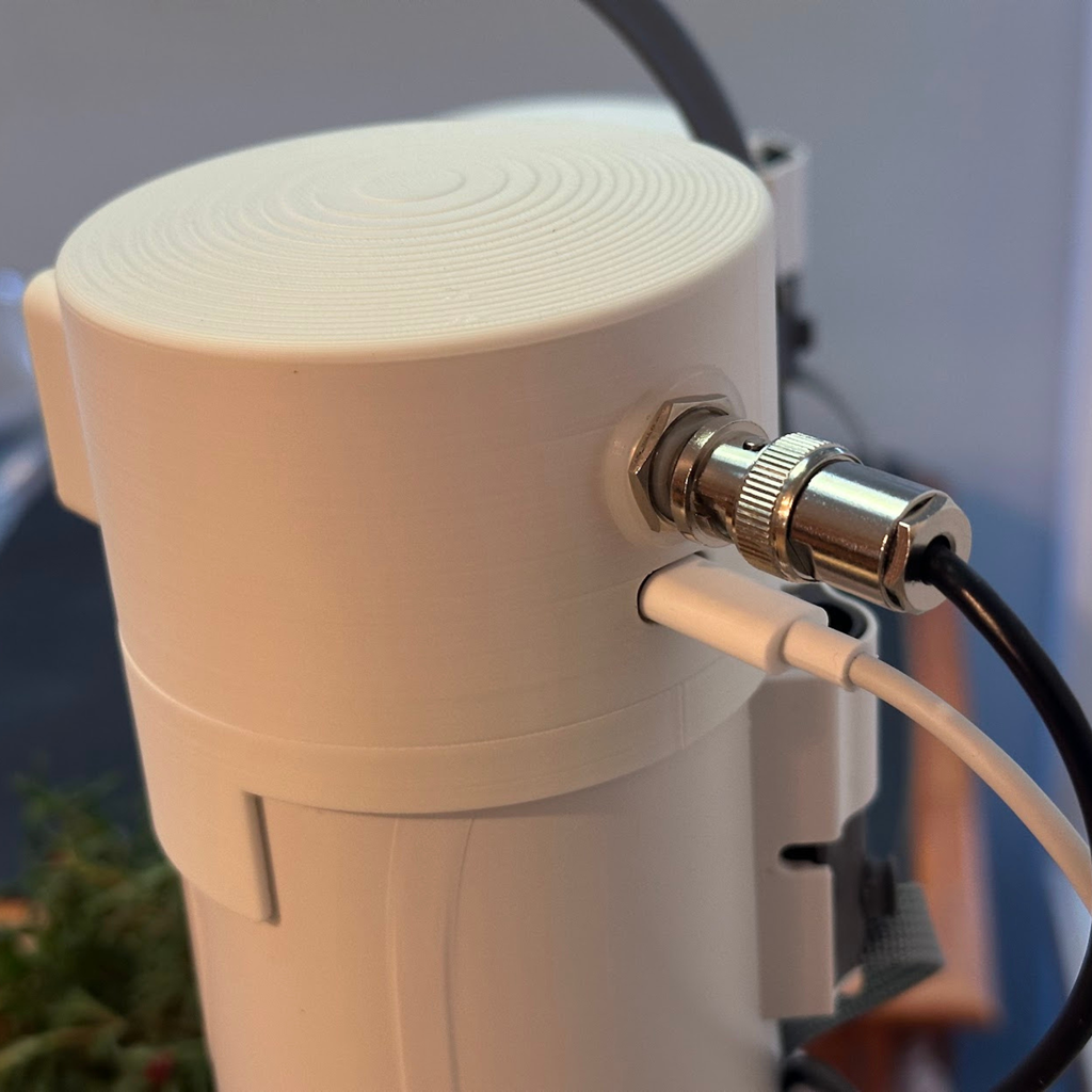 pH Monitor for Indoor Hydroponic Gardyn