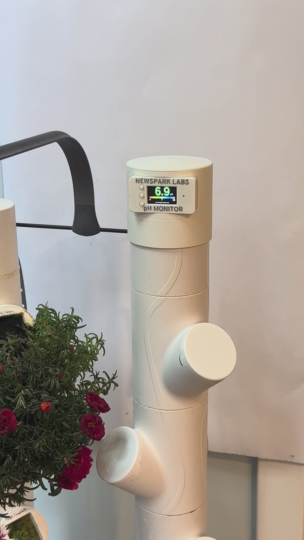 pH Monitor for Indoor Hydroponic Gardyn